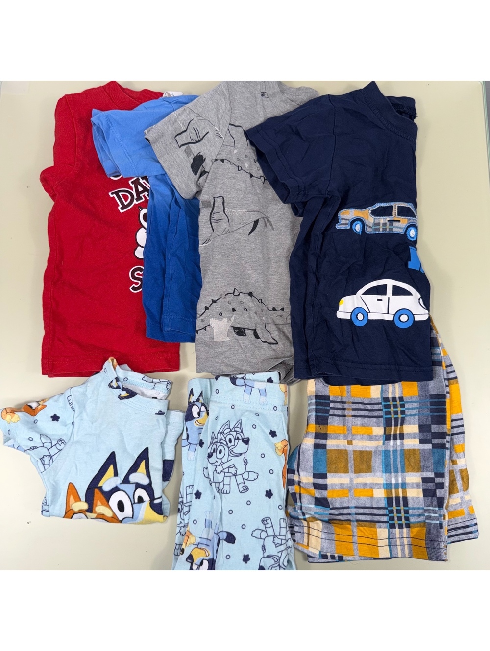 Boys 2T Bluey Cat & Jack Graphic Shirts Clothing Lot